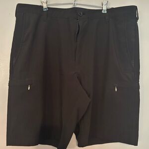 Izod Men's Black Shorts- 36